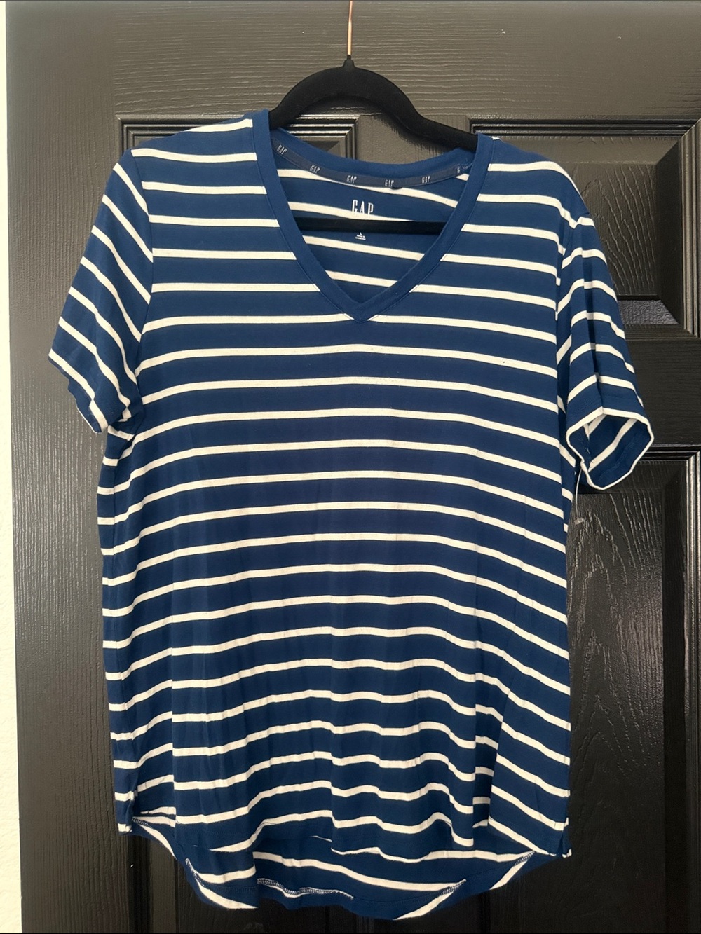GAP Blue & White Striped V-Neck Tee
